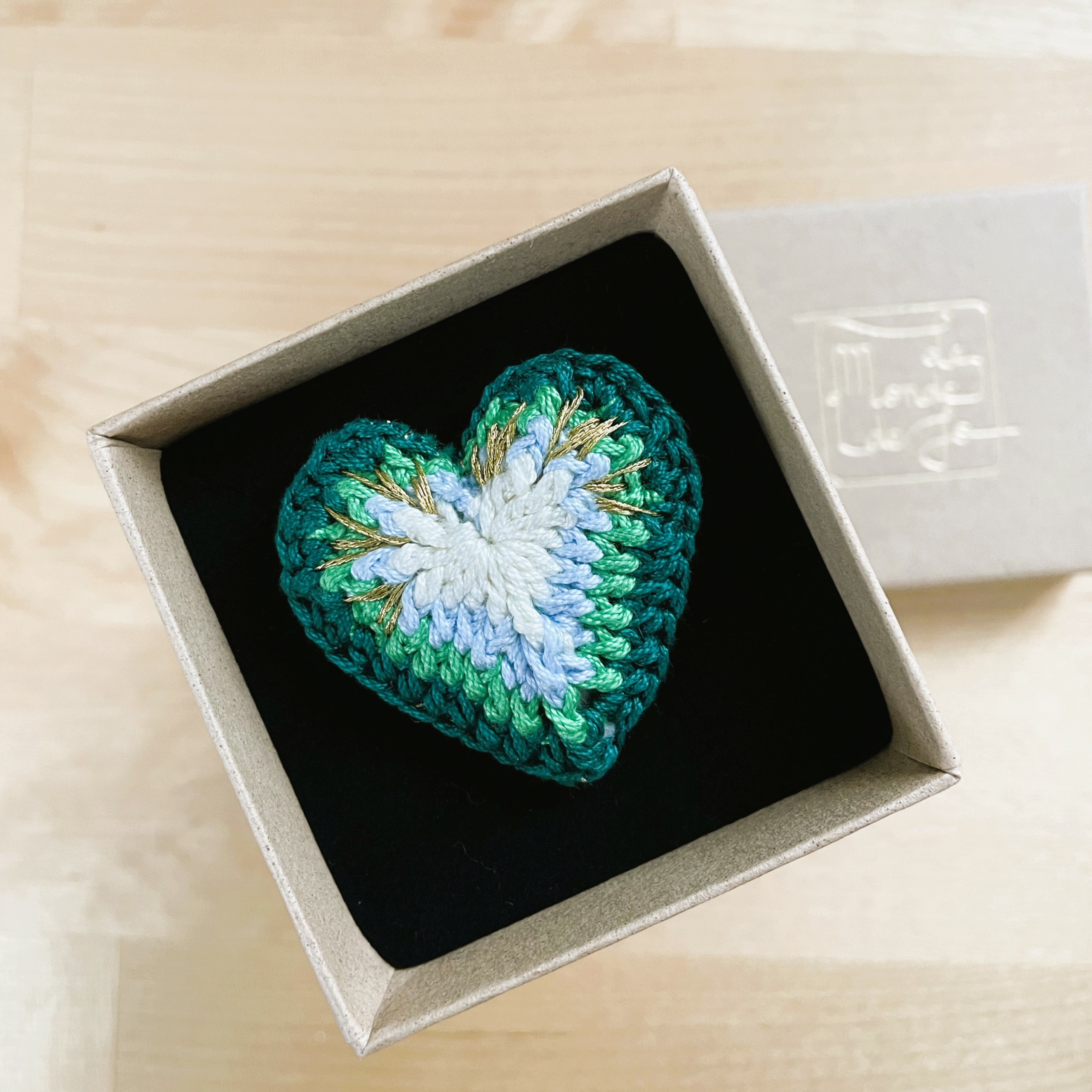 Broche au crochet Big Coeur vert canard