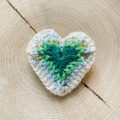 Broche au crochet Big Coeur blanc-vert